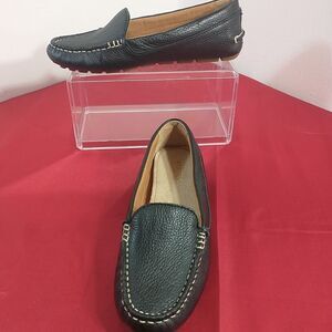 Sperry Woman's SZ 5M Flats Driver Loafer. Condition is Pre-owned.